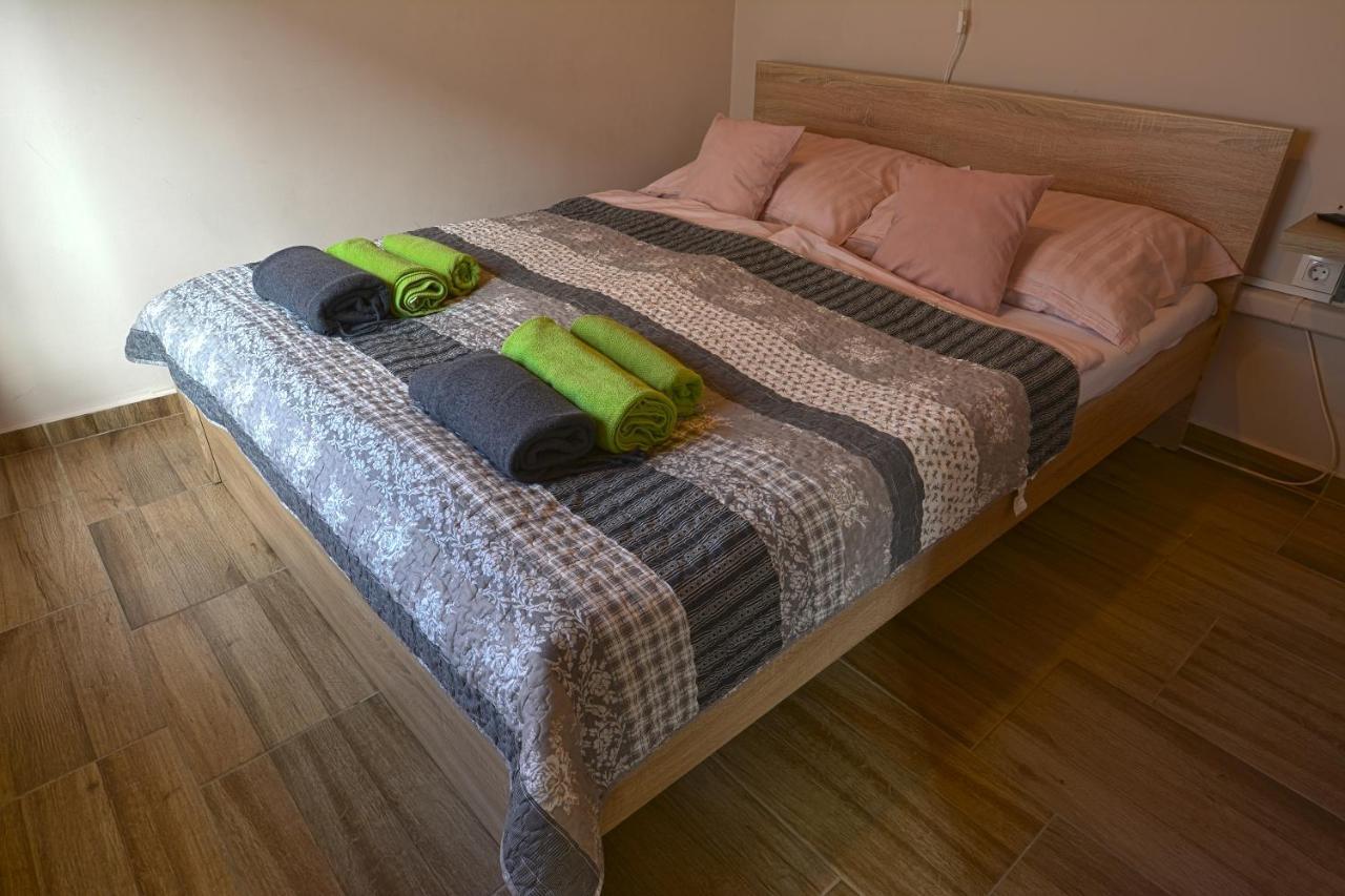 Demetrovics Udvarhaz Eger Extérieur photo