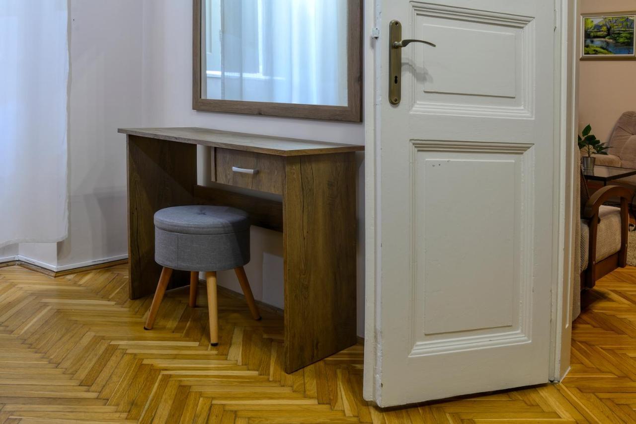 Demetrovics Udvarhaz Eger Extérieur photo