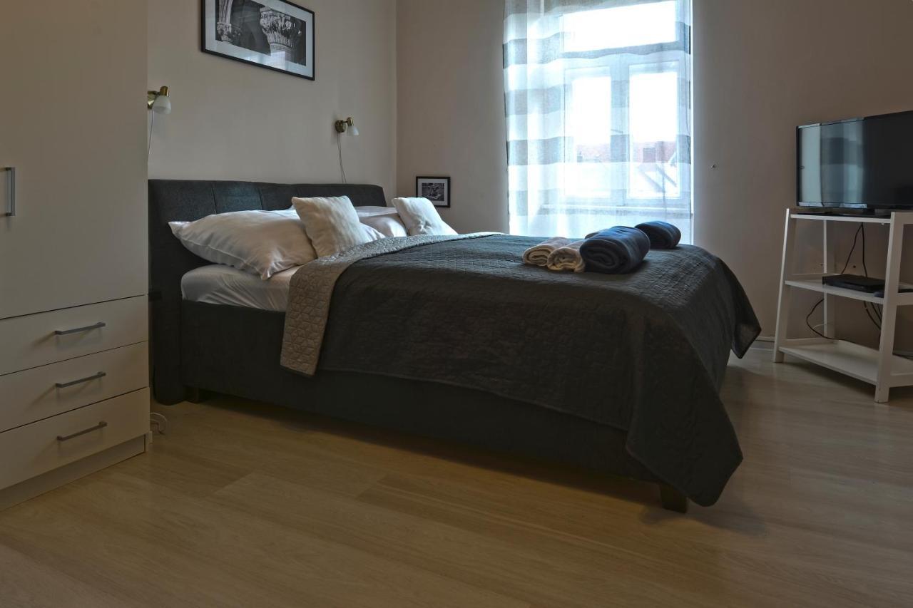 Demetrovics Udvarhaz Eger Extérieur photo