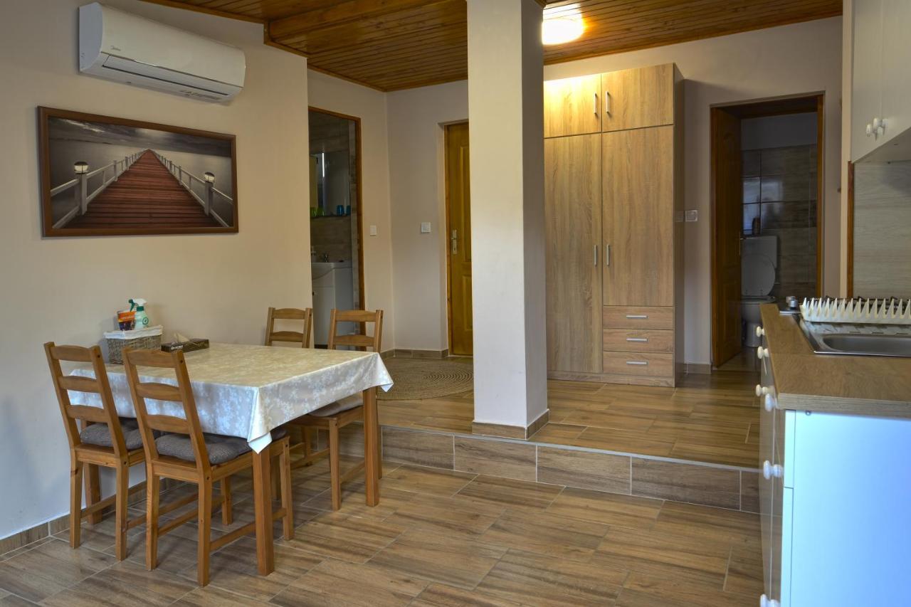 Demetrovics Udvarhaz Eger Extérieur photo