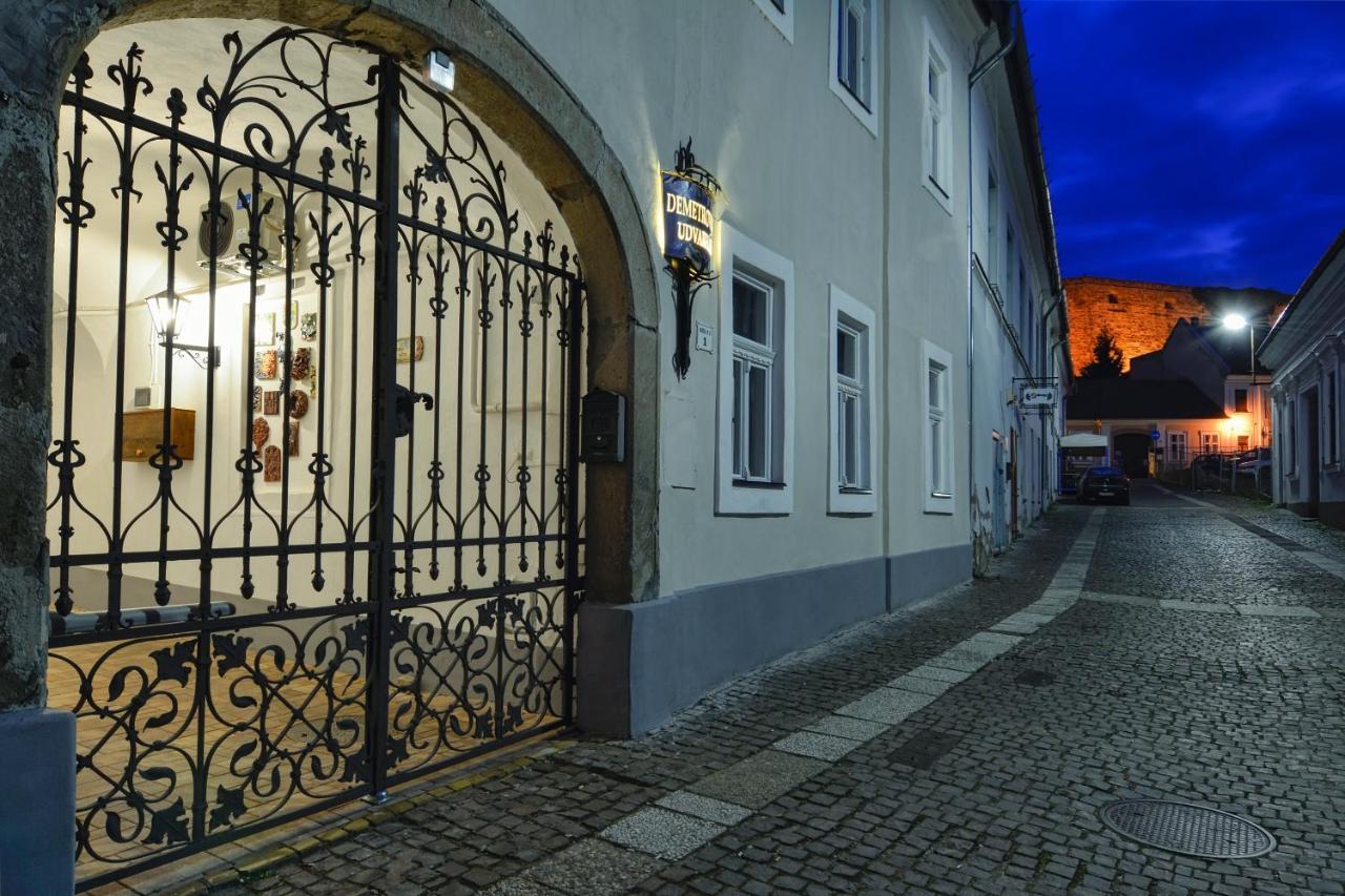 Demetrovics Udvarhaz Eger Extérieur photo