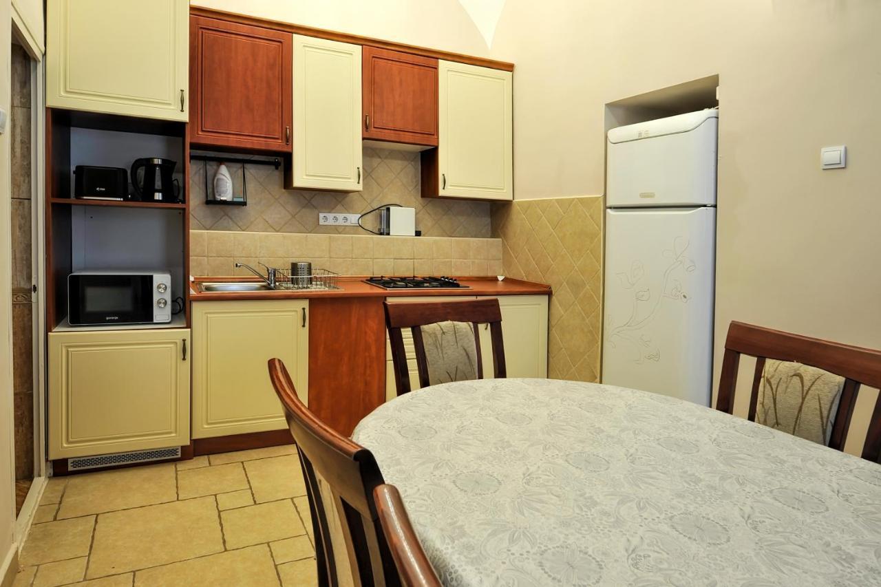 Demetrovics Udvarhaz Eger Extérieur photo
