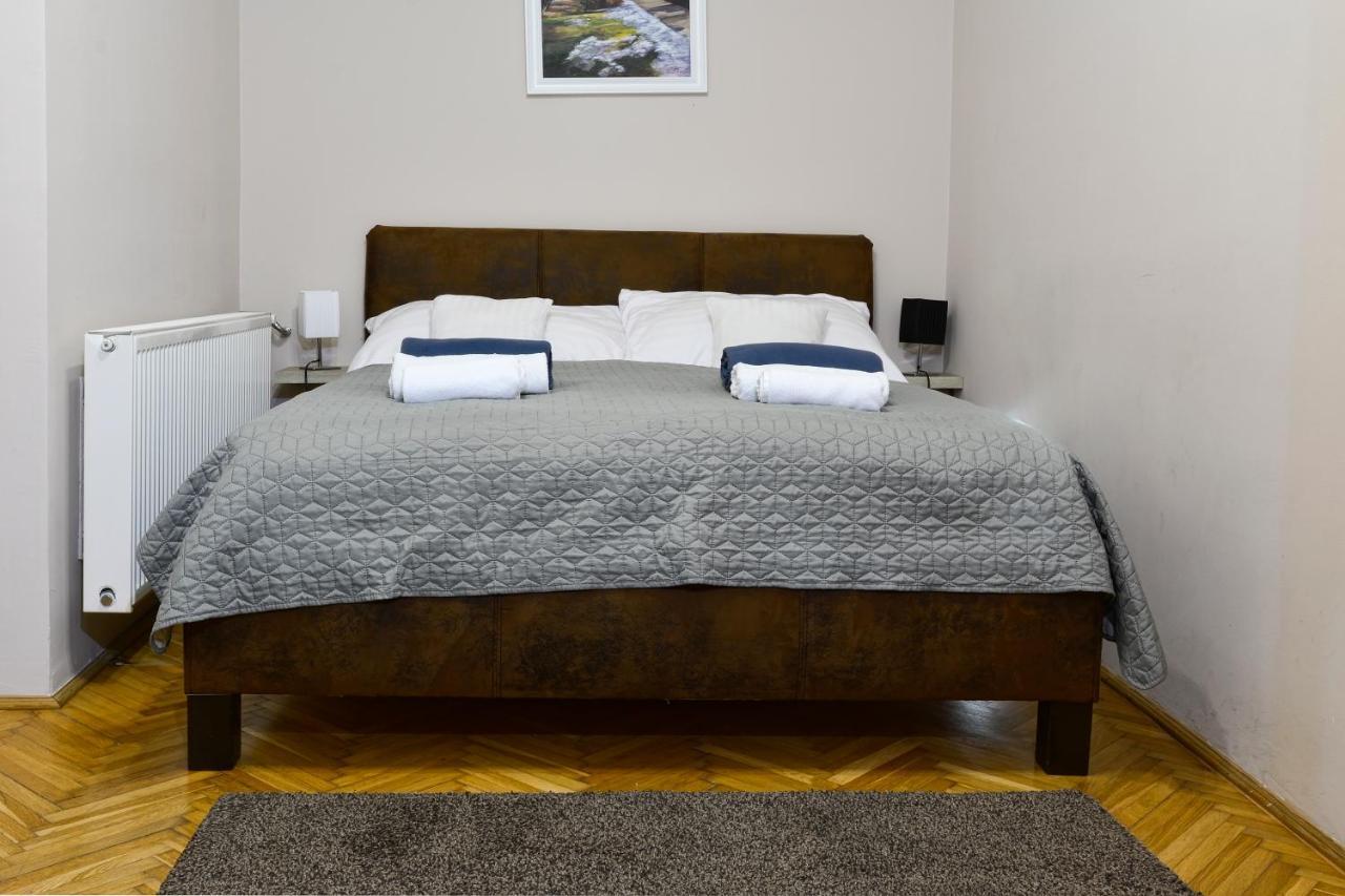 Demetrovics Udvarhaz Eger Extérieur photo