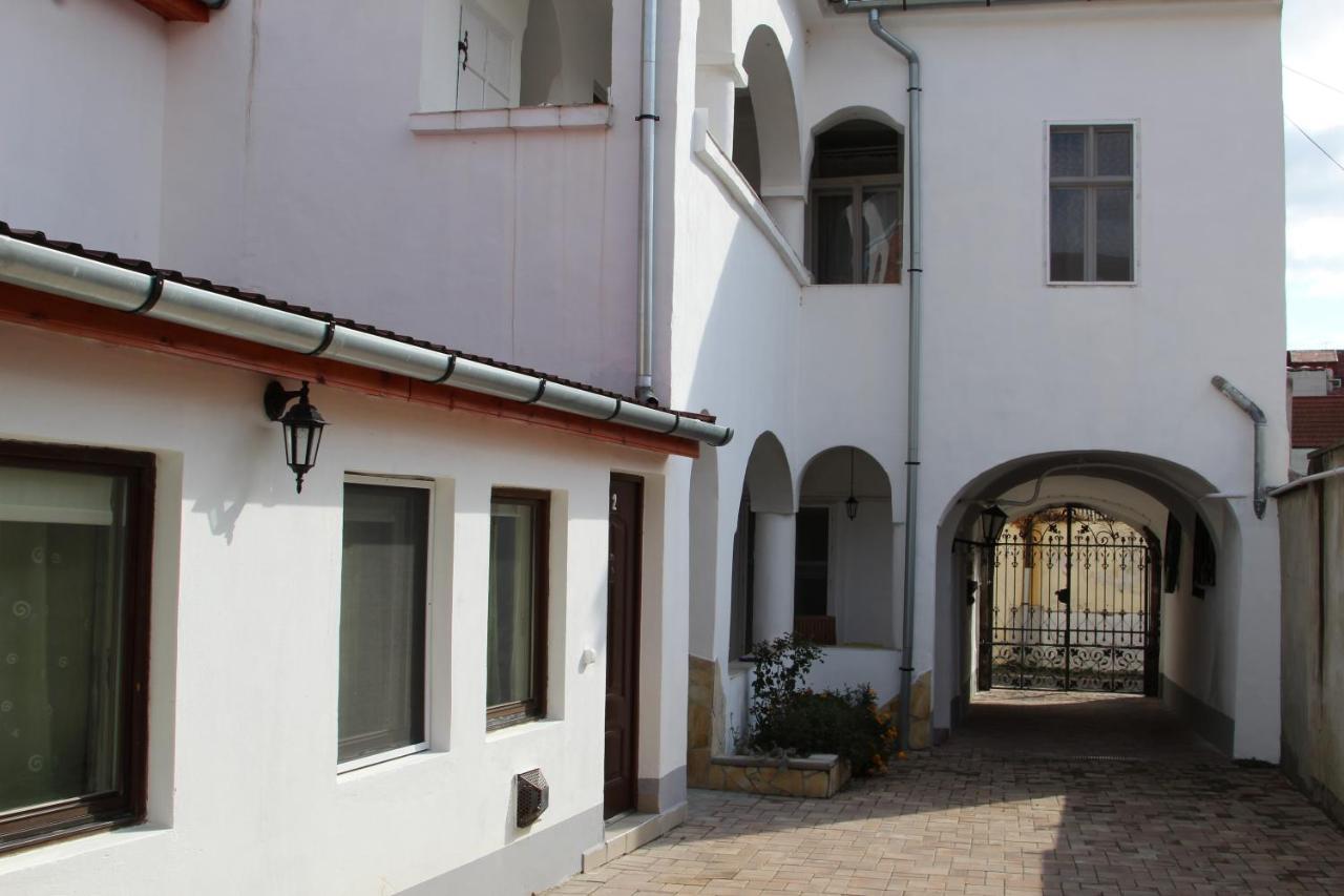 Demetrovics Udvarhaz Eger Extérieur photo