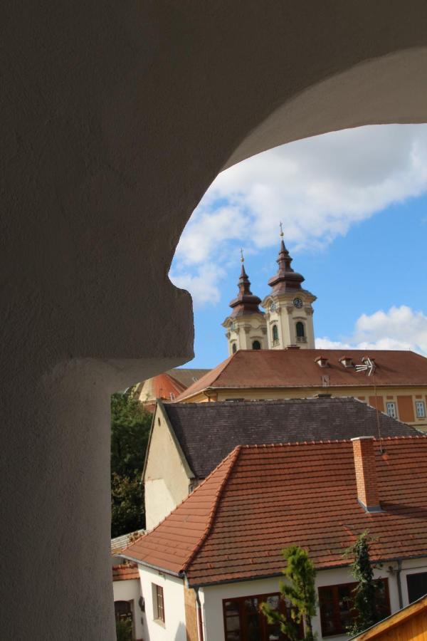Demetrovics Udvarhaz Eger Extérieur photo